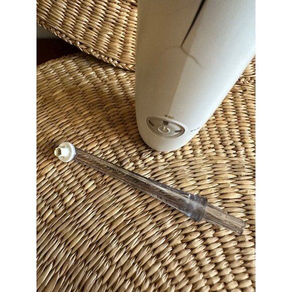 Philips Sonicare AirFloss Cordless Water Flosser (Parts/Repair) - Picture 4 of 8